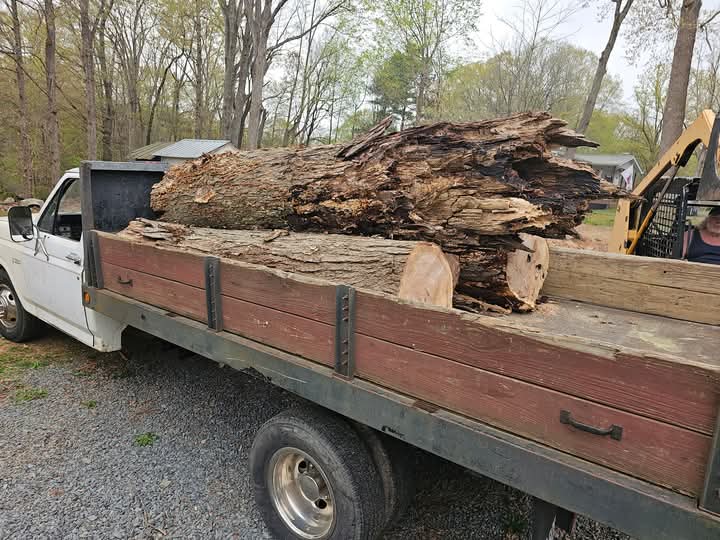 Moving logs on trailer